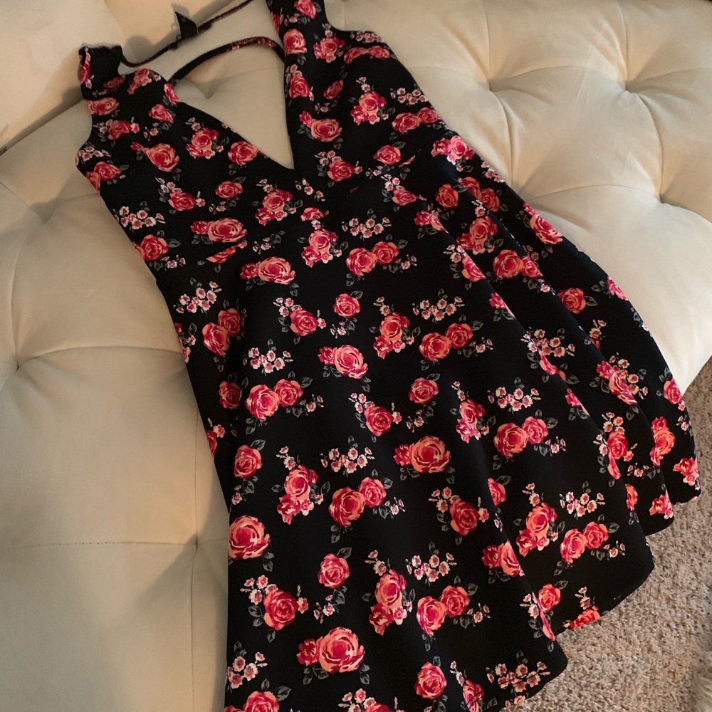 3 cute mini dresses